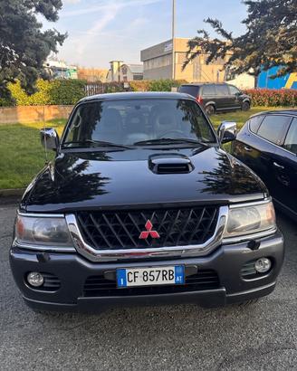 Mitsubishi Pajero Sport 2.5 TDI cat GLS Autocarro