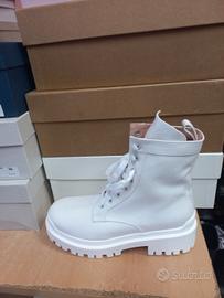 stivaletto modello anfibio