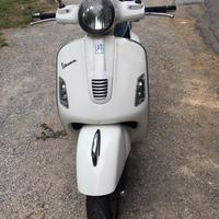 Vespa 300 GTS