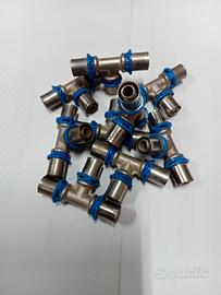 raccordi a T 18x18x18 x tubo multistrato a press