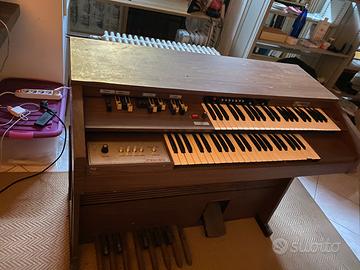 Organo Logan anni ‘70