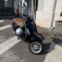 Vespa primavera 125