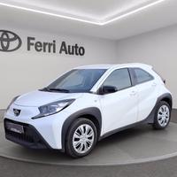 TOYOTA Aygo x 1.0 active 72cv s-cvt