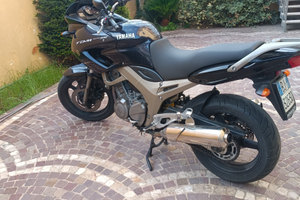 Moto TDM 900 Yamaha