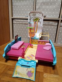 camper Barbie