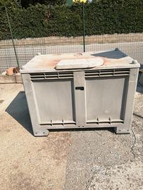 contenitori in pvc
