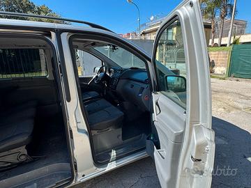 MERCEDES Vito - 2010
