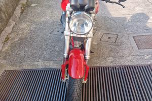 DUCATI MONSTER M750 2001
