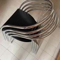 Sedie IKEA in plastica e metallo