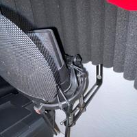 Microfono sE scheda audio e scudo fonoassorbente