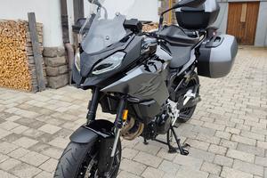 BMW F900 XR Full Optional Triple Black