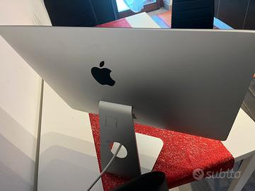 iMac 21,5