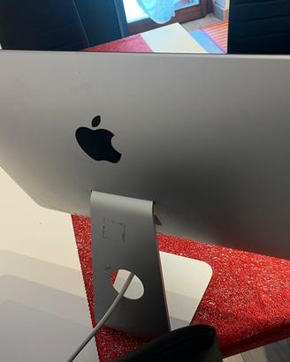 iMac 21,5