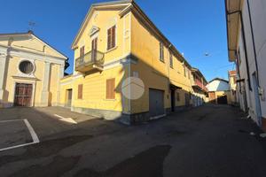 CASA SEMINDIPENDENTE A SALI VERCELLESE