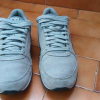 scarpe da ginnastica