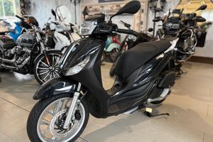 Piaggio Medley 200