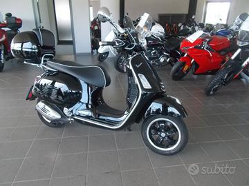 Vespa GTS 300 hpe SUPER