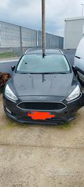 Ford focus sw ( danneggiata)