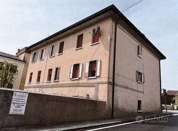 Appartamento a Due Carrare, 3 locali