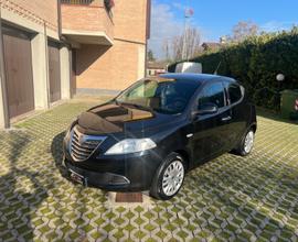 Lancia Ypsilon 1.2 69 CV 5 porte S&S Gold