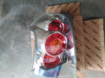 fanale posteriore sx Toyota corolla 