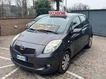 Toyota Yaris 1.4 D-4D 5 porte Navi