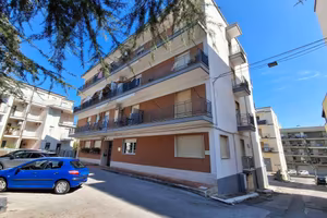 Appartamento di 90 m² con 3 locali a Noci