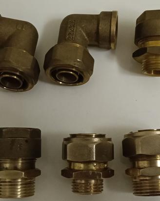 Lotto raccordi per tubo Wirsbo Cobrapex 22x3mm