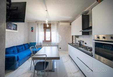 3 LOCALI A VOLVERA