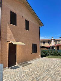 Villini ampia metratura vicino al mare