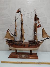 modellino nave Baunty