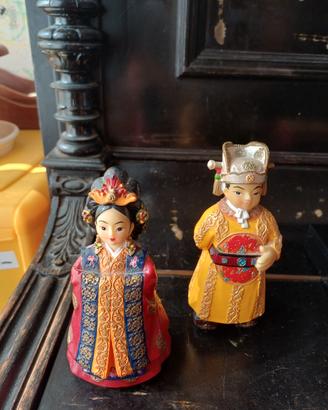 coppia di statuette di due sposi coreani