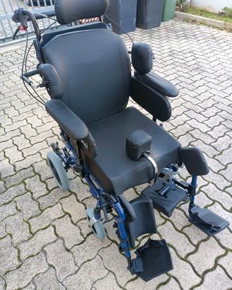 Sedia a rotelle nuova 