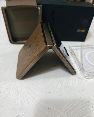 Motorola razr 70 ultra 16+16/512