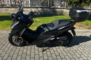 Honda Forza 350 MY2025 – 4.000 km – Pari al nuovo