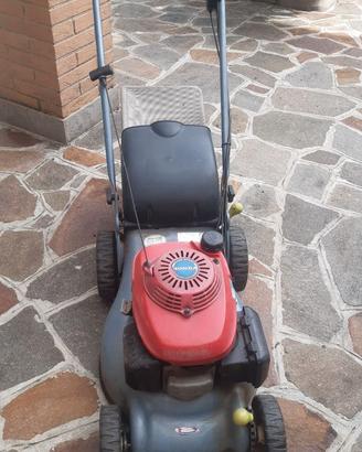 tosaerba honda con trazione