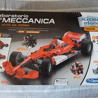 Laboratorio meccanica Auto da corsa