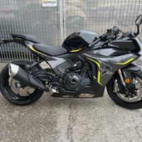Benelli TORNADO 550 Midnight