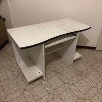 Tavolo PC Scrivania in legno bianca