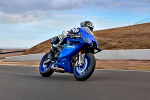 Yamaha YZF R9