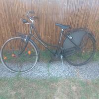 Bicicletta Revival nera