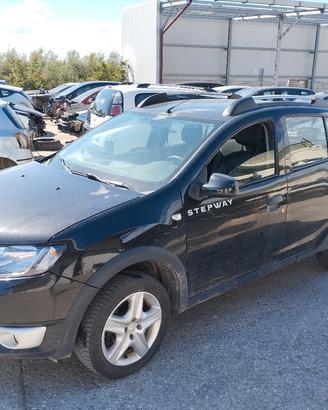 DACIA SANDERO ricambi usati 