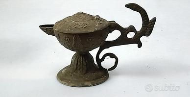 Lampada ad olio antica ottone danneggiata del '900