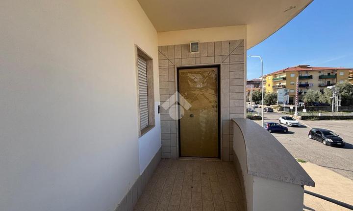 4 LOCALI A CORIGLIANO-ROSSANO