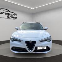 Alfa Romeo Stelvio 2.2 Turbodiesel 180 CV AT8 RWD 