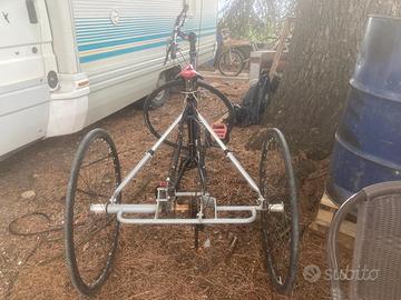 BICI TRE RUOTE SEMI NUOVA