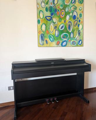 Pianoforte  Yamaha Arius YDP-163