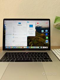 MacBook Pro 15” 2016 i7 16GB 1TB + Tastiera Apple
