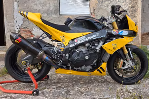 Aprilia Tuono V4 aprc