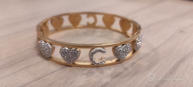 Braccialetto rigido dorato con cuori, strass 